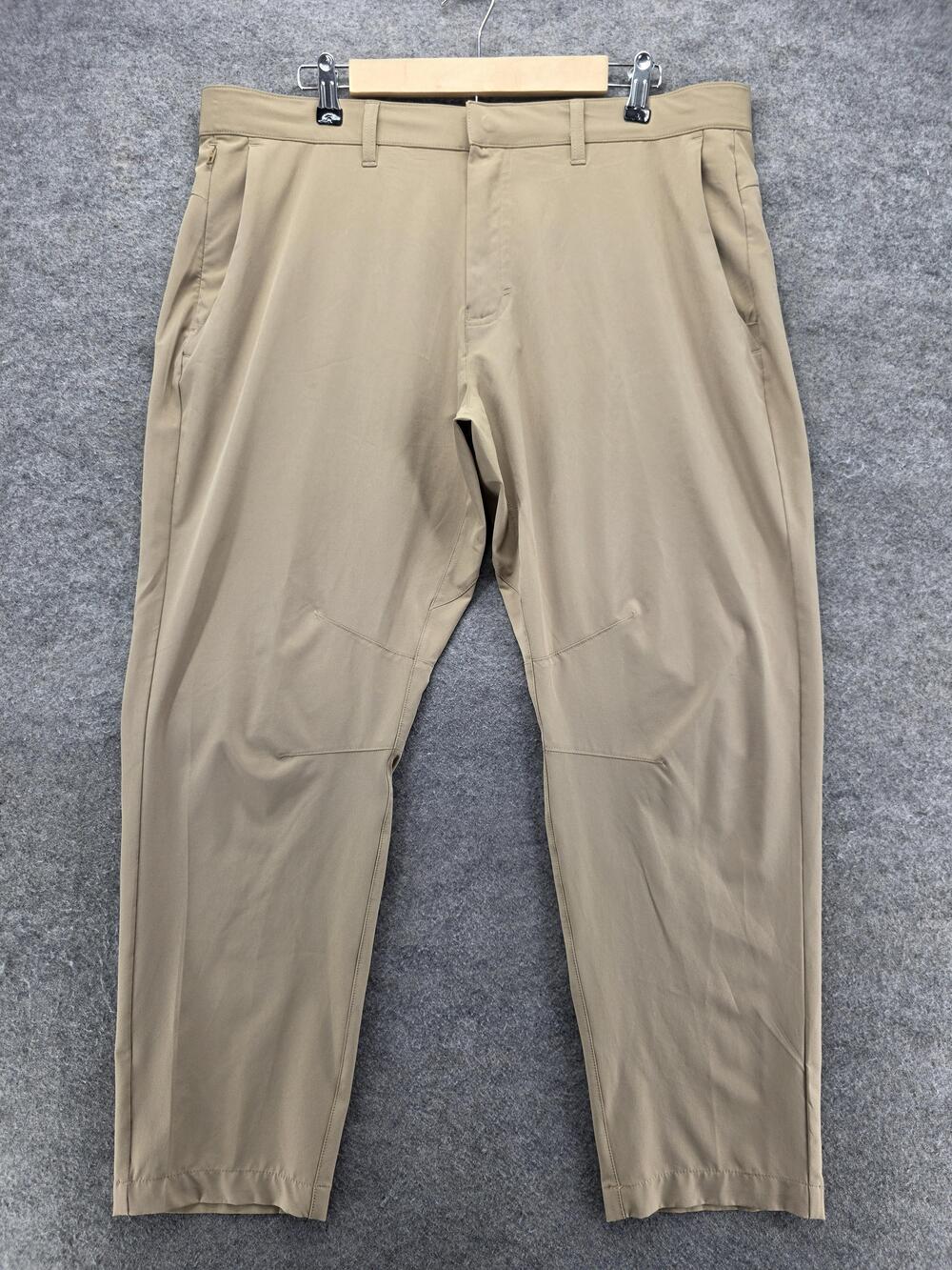 Fabletics Pants Mens 38x30 Beige Chino Regular Microfiber Stretch Polyester